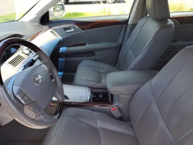2009 Toyota Avalon Limited photo 15
