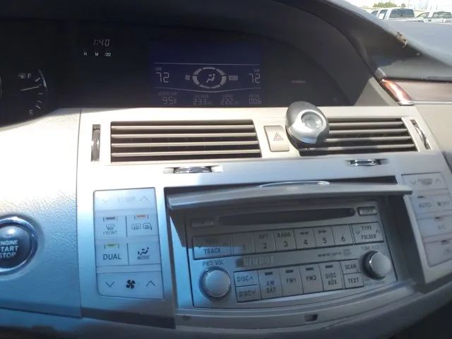 2009 Toyota Avalon Limited photo 22