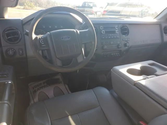 2013 Ford F-350 XL photo 4