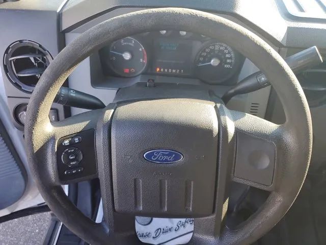 2013 Ford F-350 XL photo 14