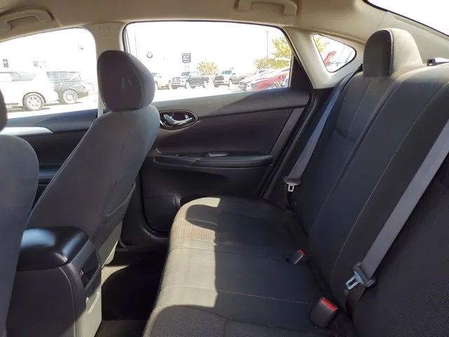 2017 Nissan Sentra S photo 10