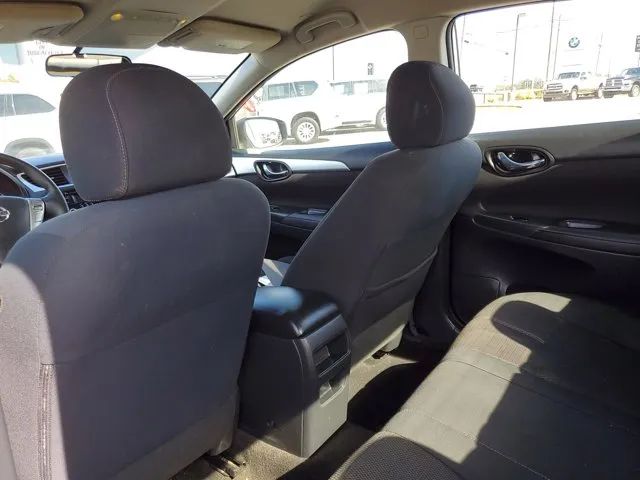 2017 Nissan Sentra S photo 11