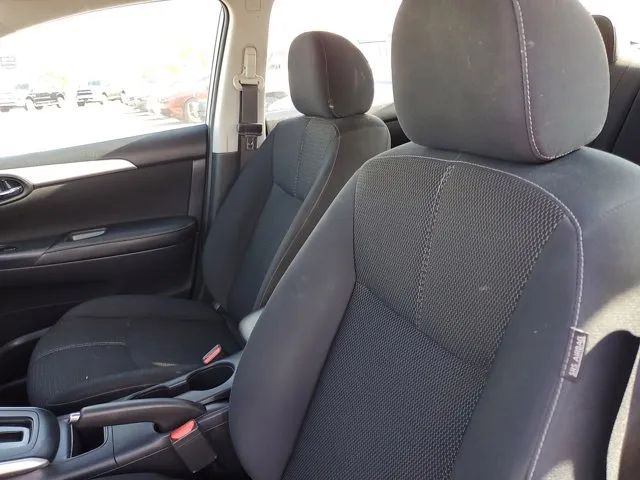 2017 Nissan Sentra S photo 13