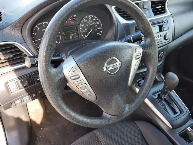 2017 Nissan Sentra S photo 15