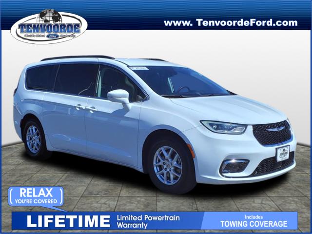 Used 2022 Chrysler Pacifica Touring L with VIN 2C4RC1BG0NR120618 for sale in Saint Cloud, Minnesota