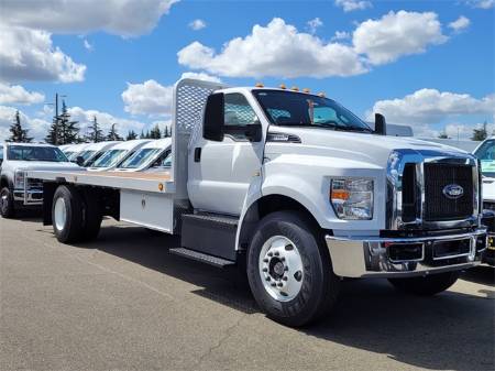 2025 Ford F-650SD Base