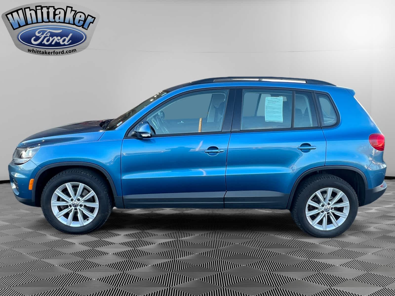 Used 2018 Volkswagen Tiguan Limited  with VIN WVGBV7AX4JK001975 for sale in Williamson, NY