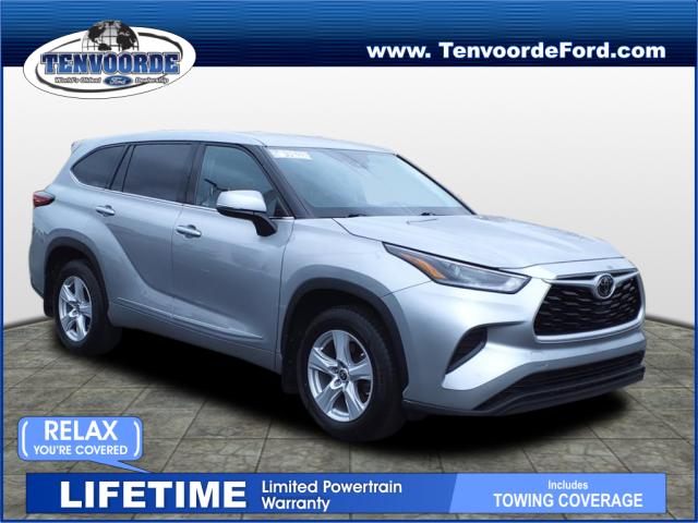 Used 2021 Toyota Highlander L with VIN 5TDCZRBH0MS088867 for sale in Saint Cloud, Minnesota