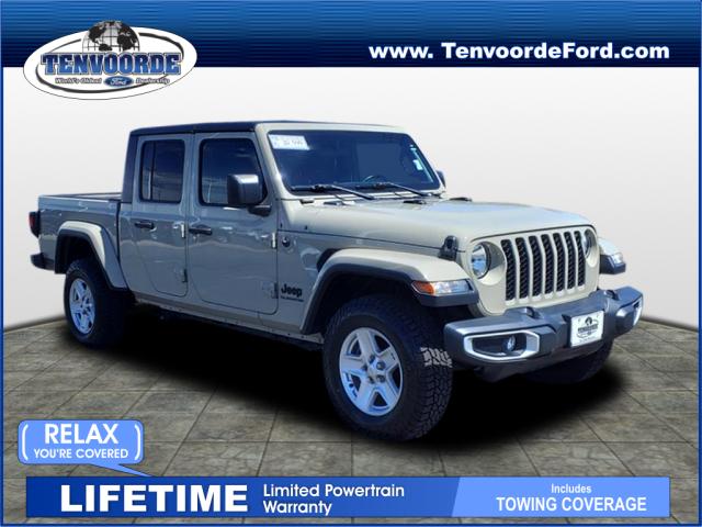 Used 2020 Jeep Gladiator Sport S with VIN 1C6HJTAG5LL207426 for sale in Saint Cloud, Minnesota
