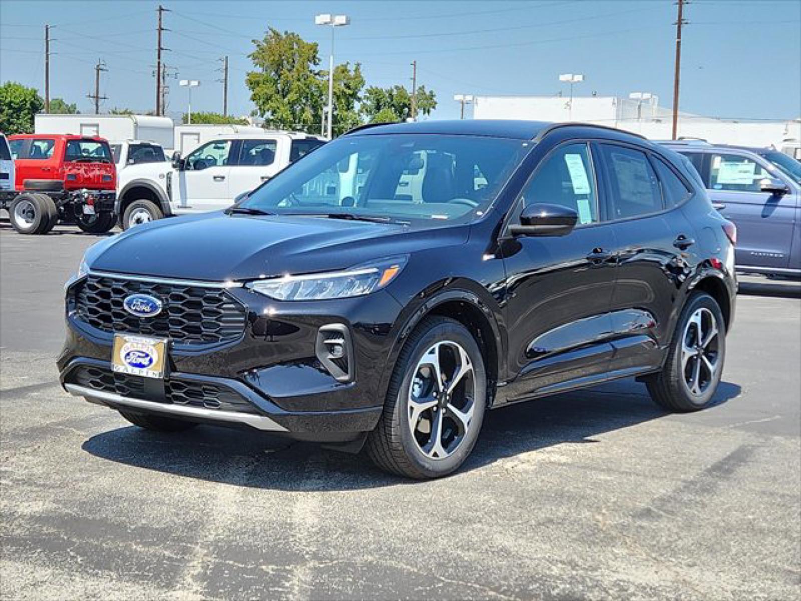 New 2023 Ford Escape ST Line Select