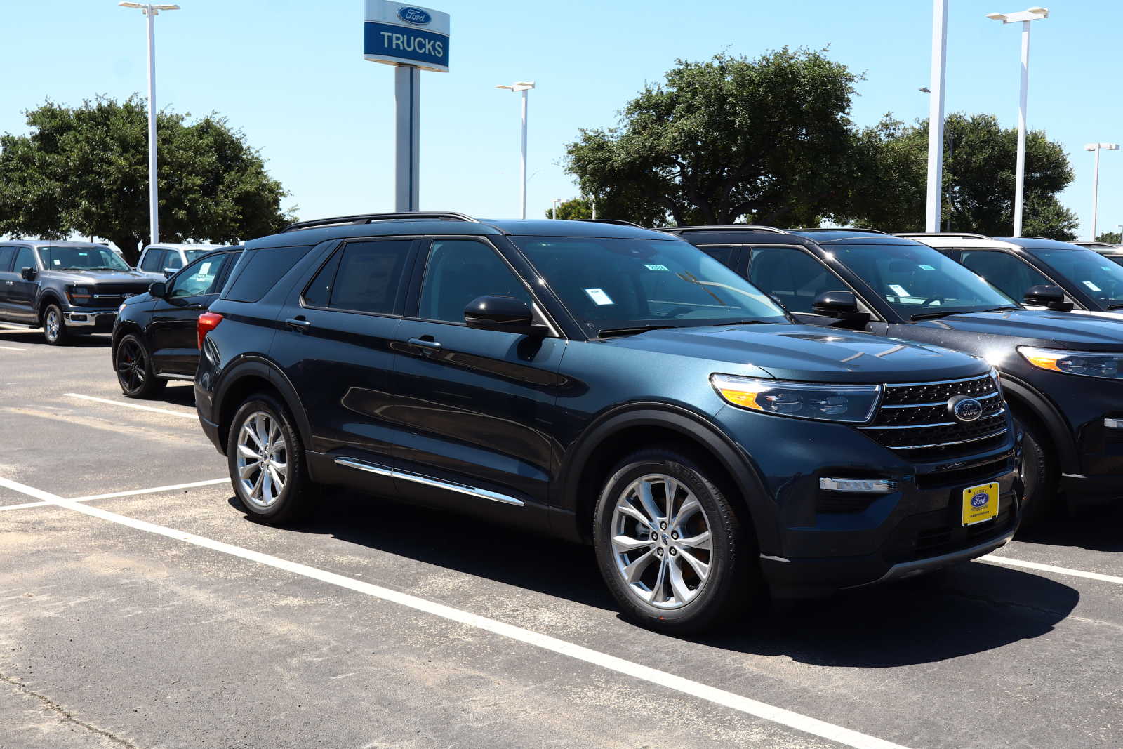 Ford Explorer vehicles Mac Haik's Southway Ford