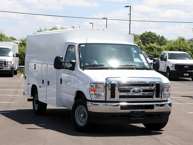 2024 Ford E-350SD Base