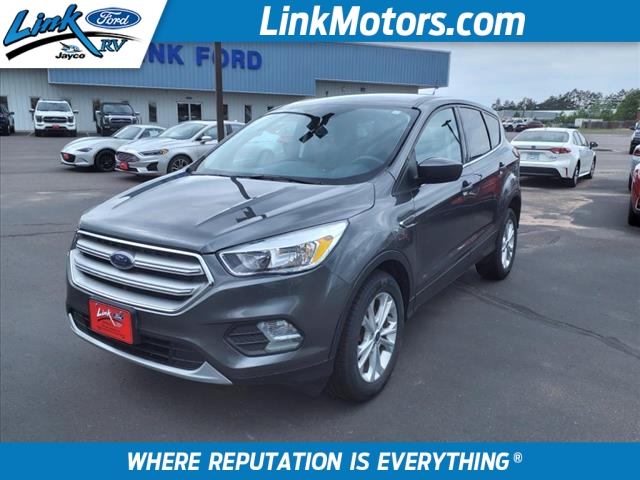 Used 2019 Ford Escape SE with VIN 1FMCU9GDXKUB61218 for sale in Minong, WI