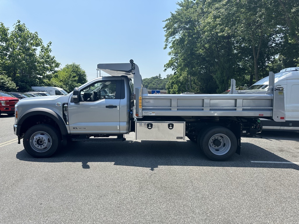 2024 Ford F-600SD