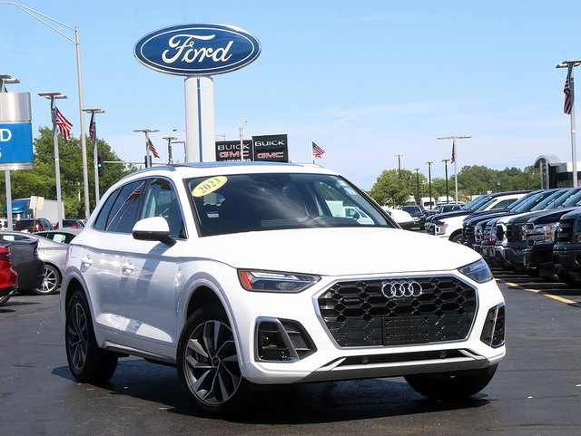 Used 2023 Audi Q5 Premium Plus with VIN WA1EAAFY5P2118799 for sale in Arlington Heights, IL