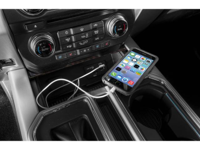 2015 Ford F-150 Platinum photo 3