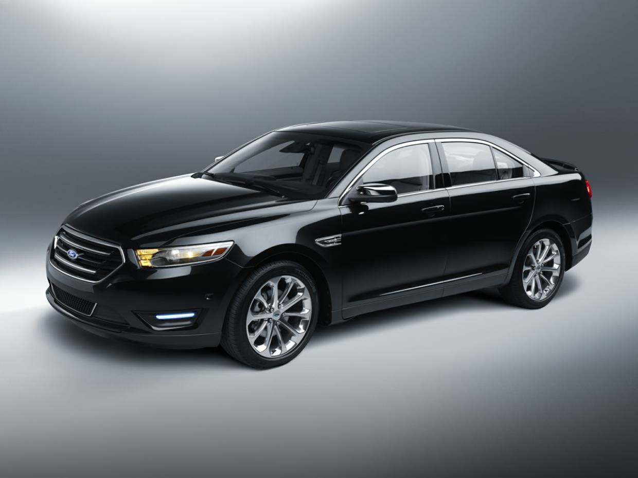 2015 Ford Taurus Limited's photo