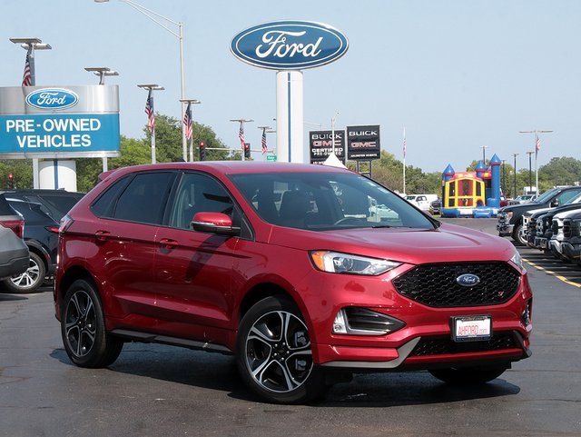 Used 2023 Ford Edge ST with VIN 2FMPK4AP8PBA26975 for sale in Arlington Heights, IL