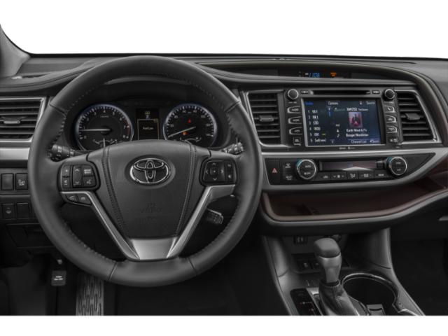 2015 Toyota Highlander LE photo 38