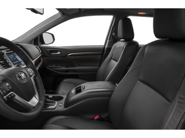 2015 Toyota Highlander LE photo 40