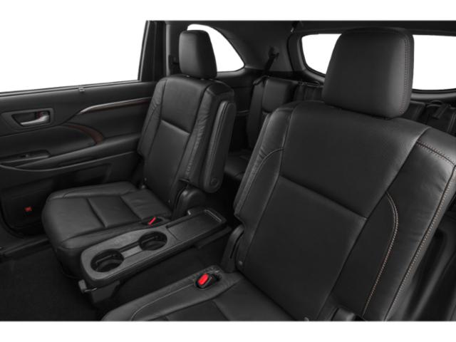 2015 Toyota Highlander LE photo 46
