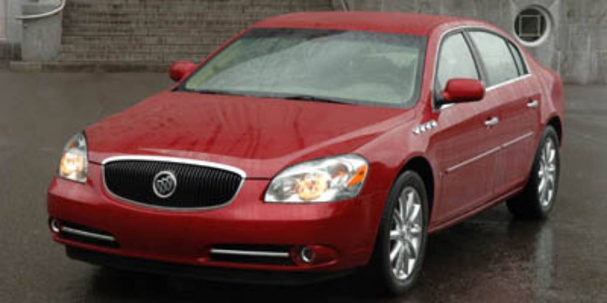 2007 Buick Lucerne CXS's photo