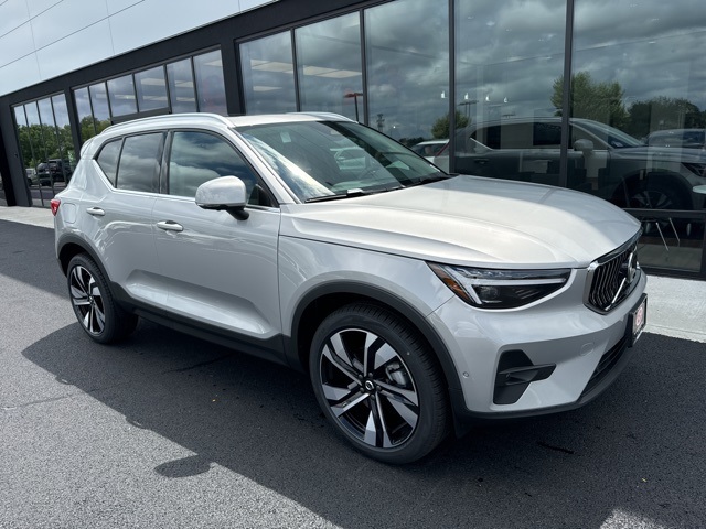 2025 Volvo XC40 ULTRA