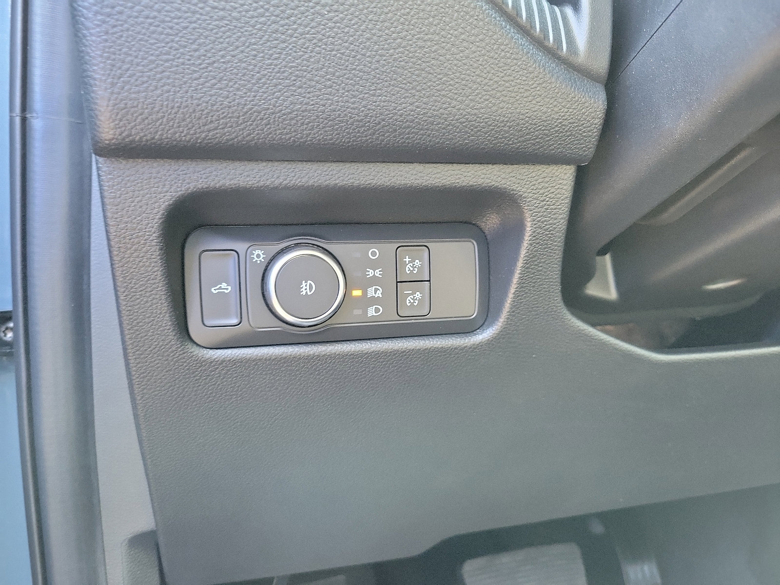 2024 Ford Ranger Lariat photo 9