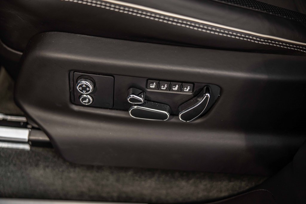 2022 Bentley Bentayga S photo 21