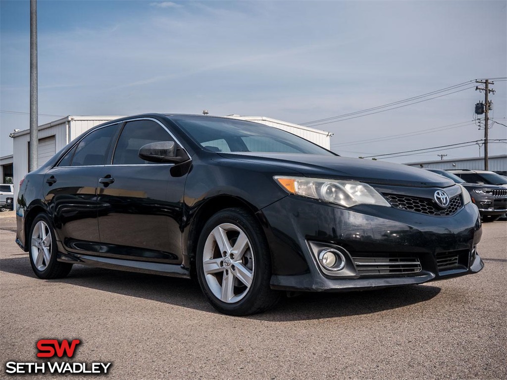 2014 Toyota Camry SE