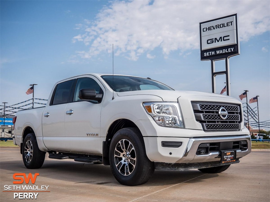 2021 Nissan Titan SV