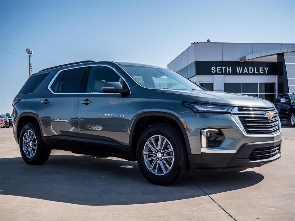 2022 Chevrolet Traverse LT Leather