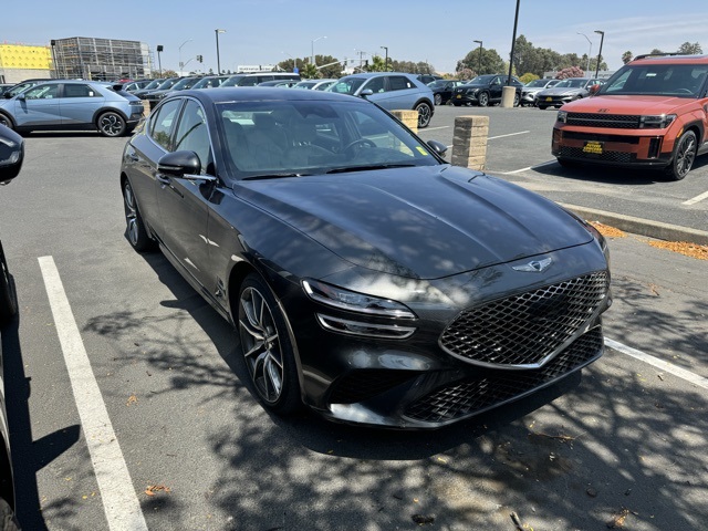 2023 Genesis G70 2.0T