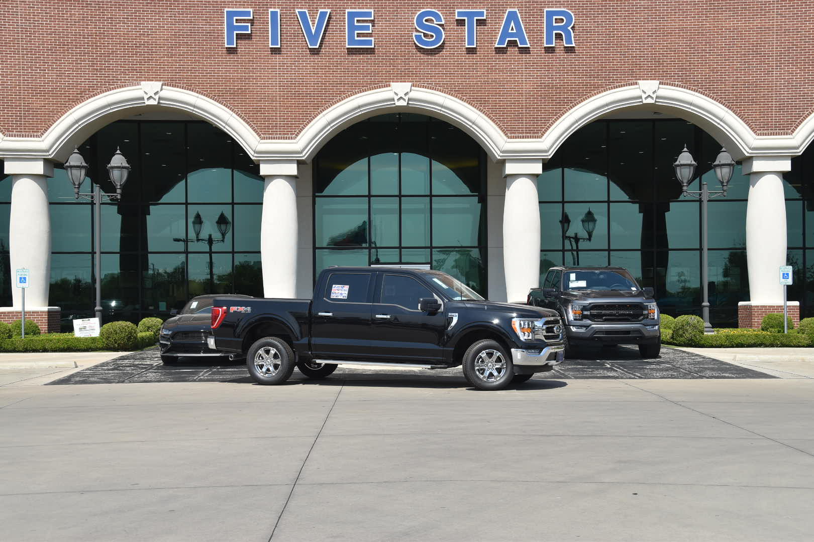 New 2022 Ford F-150 XL