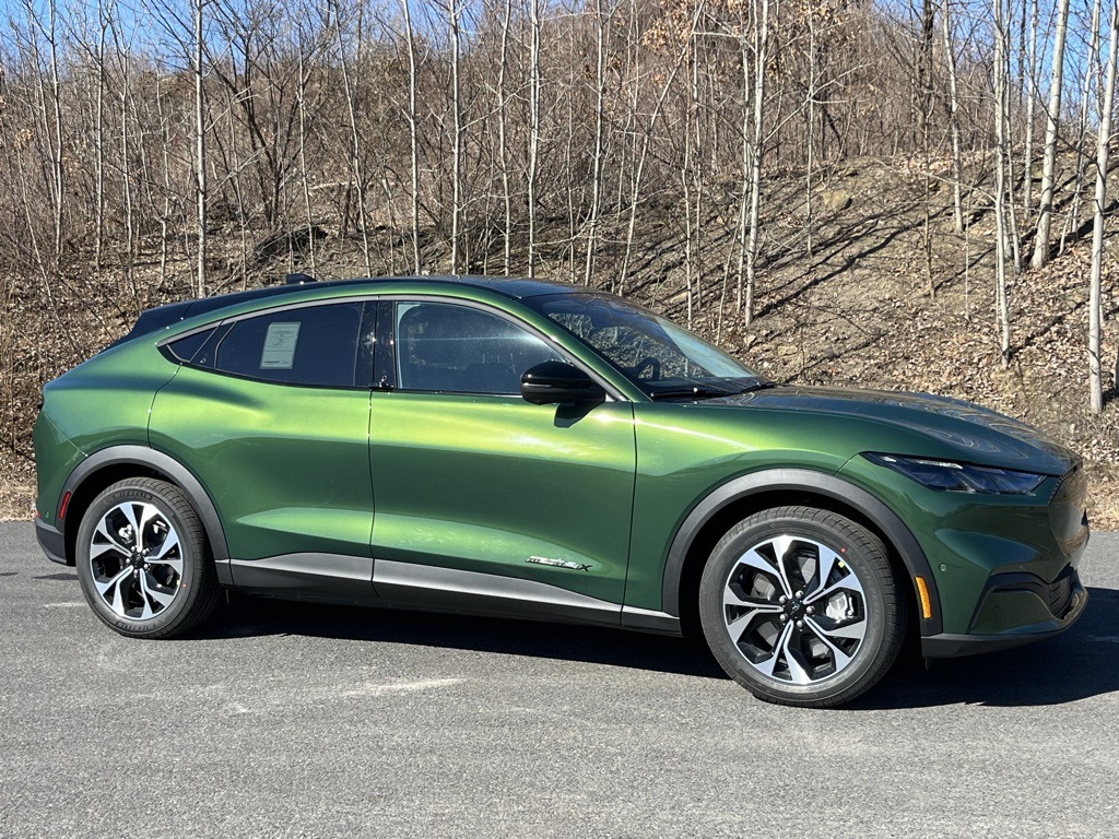 2024 Ford Mustang Mach-E Select