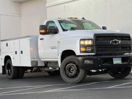 2022 Chevrolet Silverado 6500HD 1WT