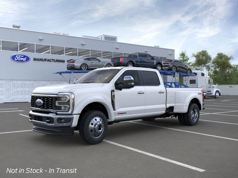 2024 Ford Super Duty F-450 DRW LARIAT