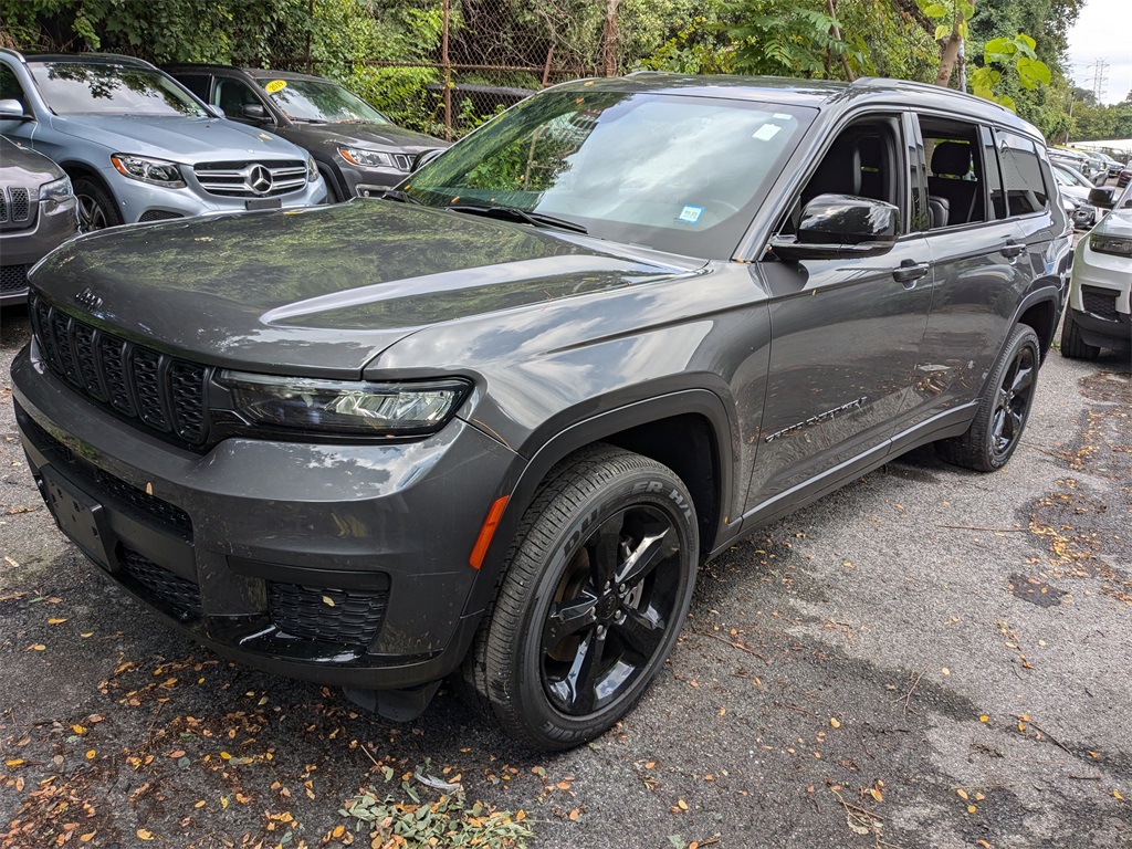 2022 Jeep Grand Cherokee L Laredo