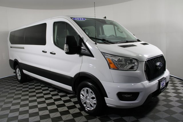 Used 2022 Ford Transit Passenger Van XLT with VIN 1FBAX2Y87NKA49153 for sale in Kansas City