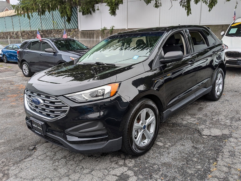 2020 Ford Edge SE