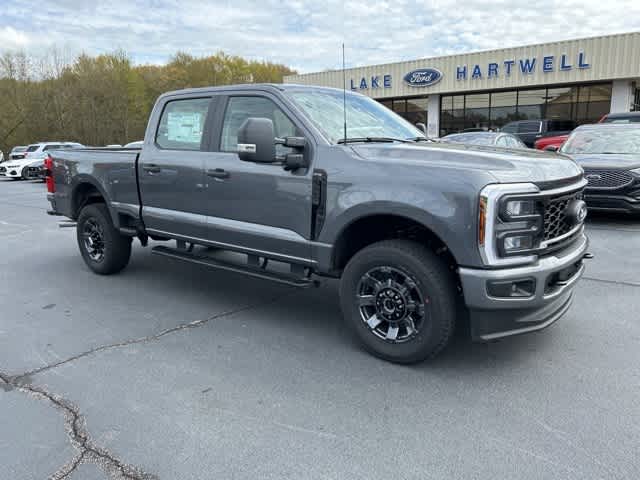 2024 Ford Super Duty F-250 SRW XL 4WD Crew Cab 6.75 Box