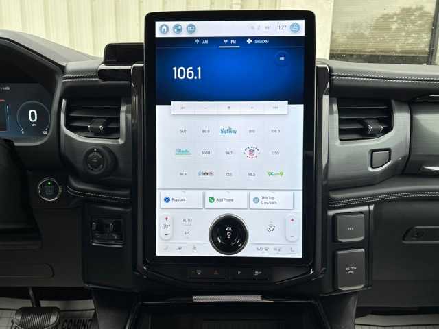 2023 Ford F-150 Lightning Platinum photo 21