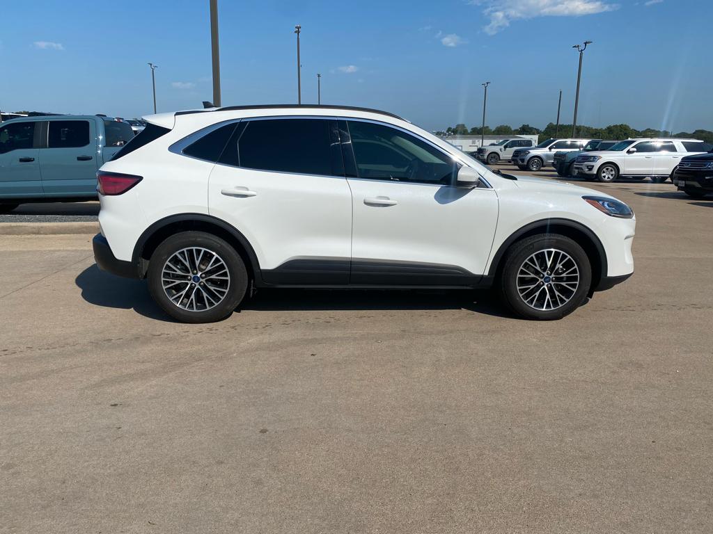 2022 Ford Escape Hybrid Titanium Plug-In Hybrid