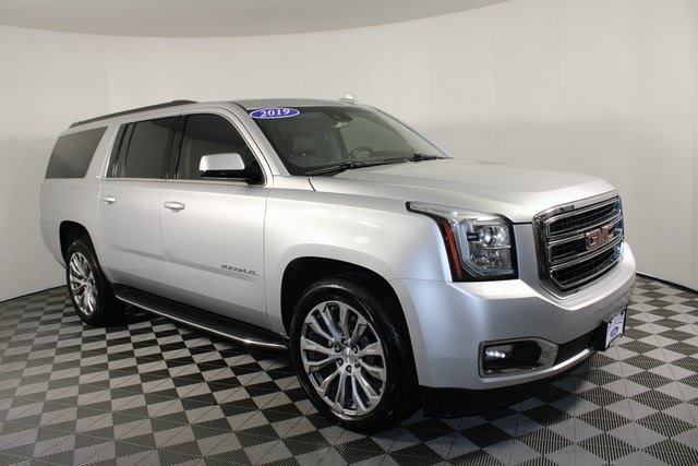 Used 2019 GMC Yukon XL SLT with VIN 1GKS2GKC3KR248782 for sale in Kansas City