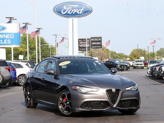 Used 2022 Alfa Romeo Giulia Ti with VIN ZARFANBN1N7652899 for sale in Midlothian, IL