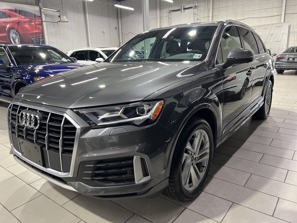 2021 Audi Q7 45 Premium Plus