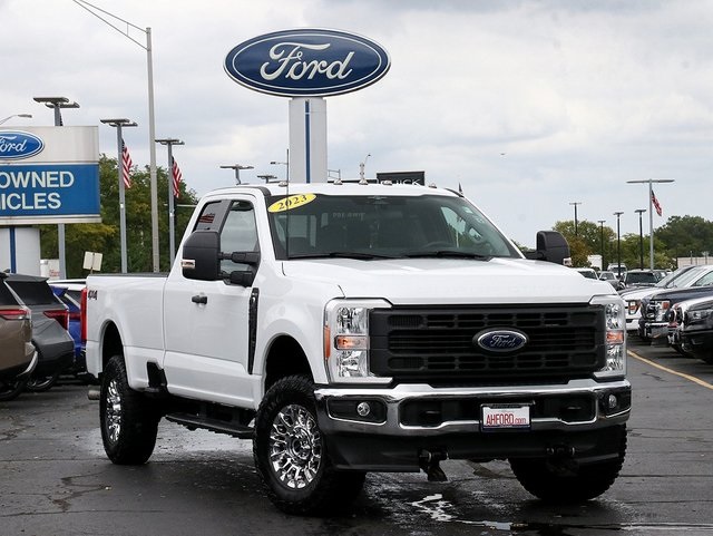 Used 2023 Ford F-250 Super Duty XL with VIN 1FT7X2BA4PEE21261 for sale in Arlington Heights, IL