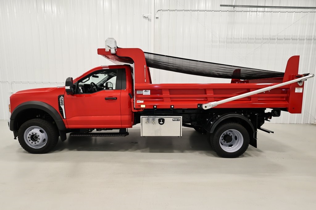 2024 Ford F-550 photo 2