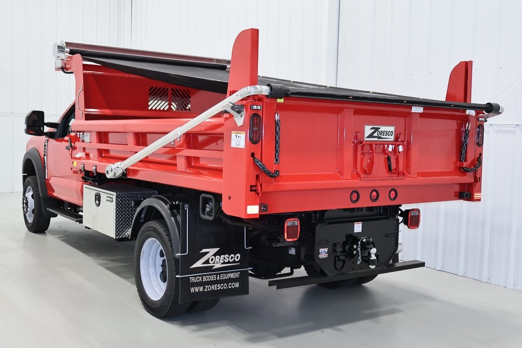 2024 Ford F-550 photo 3