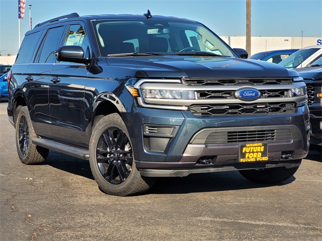 New 2024 Ford Expedition XLT